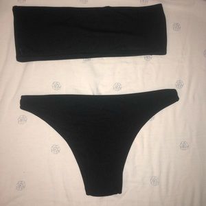 Black ribbed strapless bikini